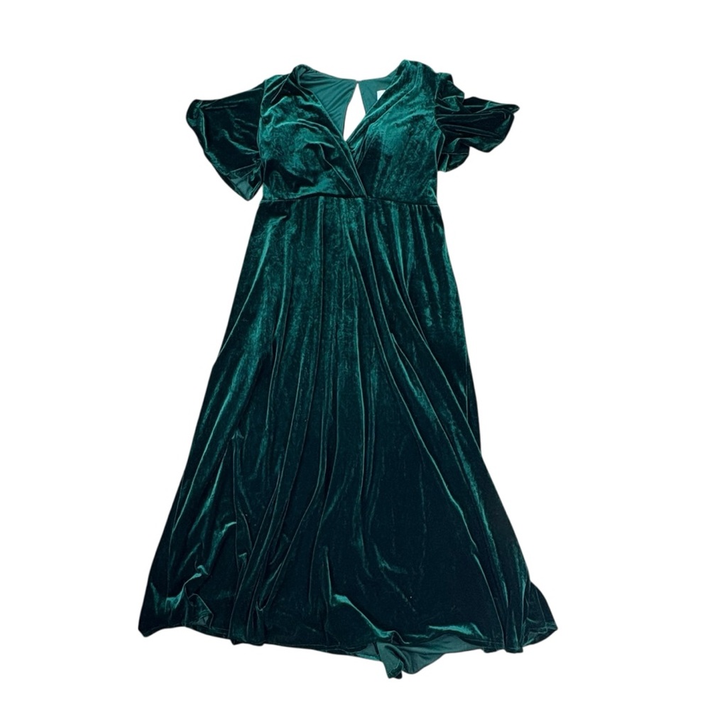 Woman’s B2 Jasmine green velvet dress size n26 (USA)